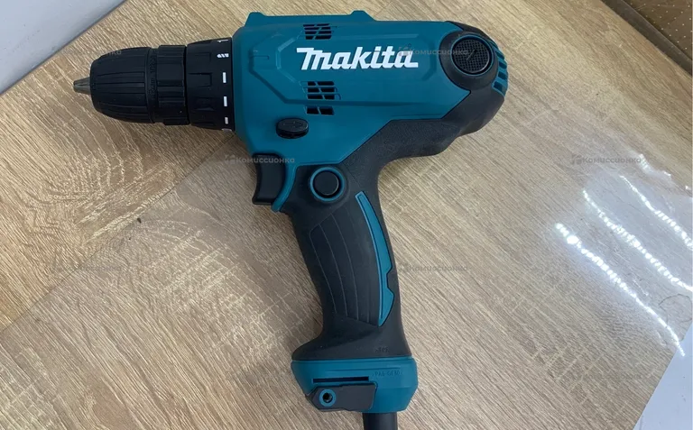 Сетевая дрель-шуруповерт Makita DF0300