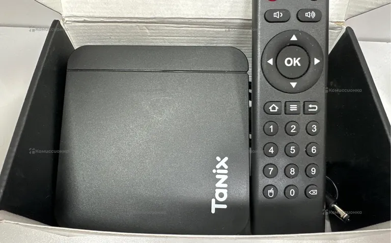 Смарт тв приставке Tanix W2 (4/32gb)