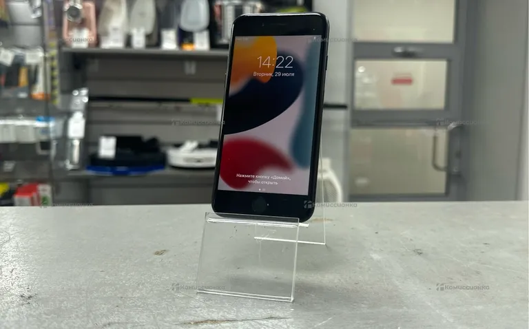 Apple IPhone 7 32 ГБ