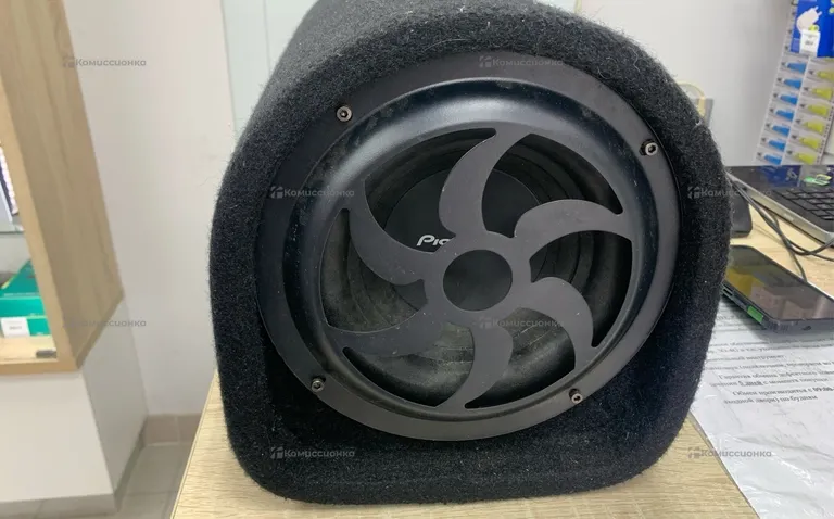 Колонка  сабвуфер Pioneer activ 1800w