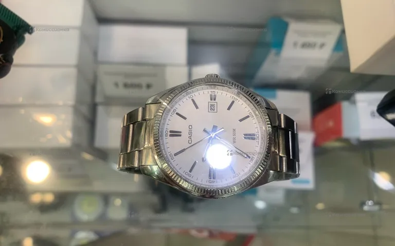 Часы  Casio
