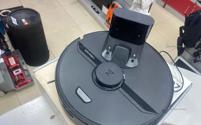 Пылесос  робот roborock Q7