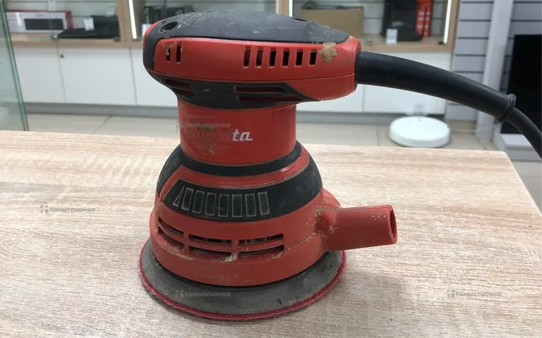 Шлифовальная машина Makita М9204