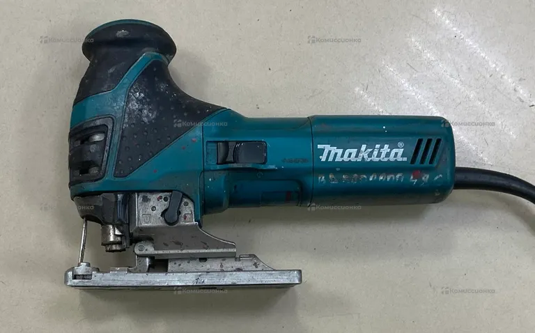 Электролобзик makita 4351FCT
