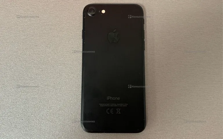 Apple IPhone 7 32 ГБ