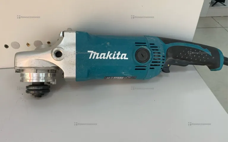 Угловая шлифмашина Makita GA9050