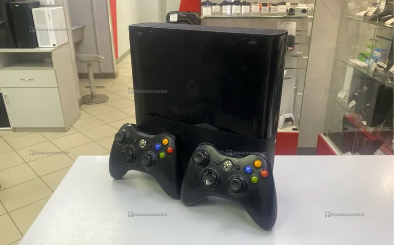 Приставка Xbox 360 500GB