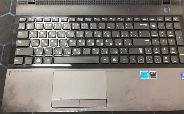 Ноутбук Samsung 305E