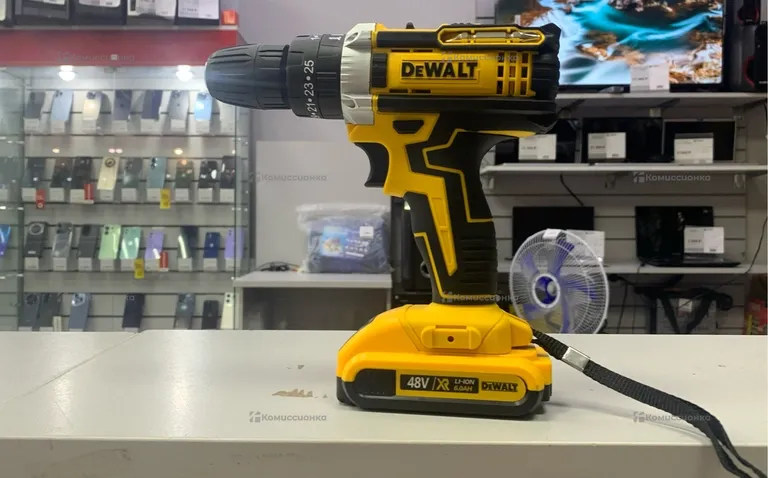 Шуруповёрт DeWalt