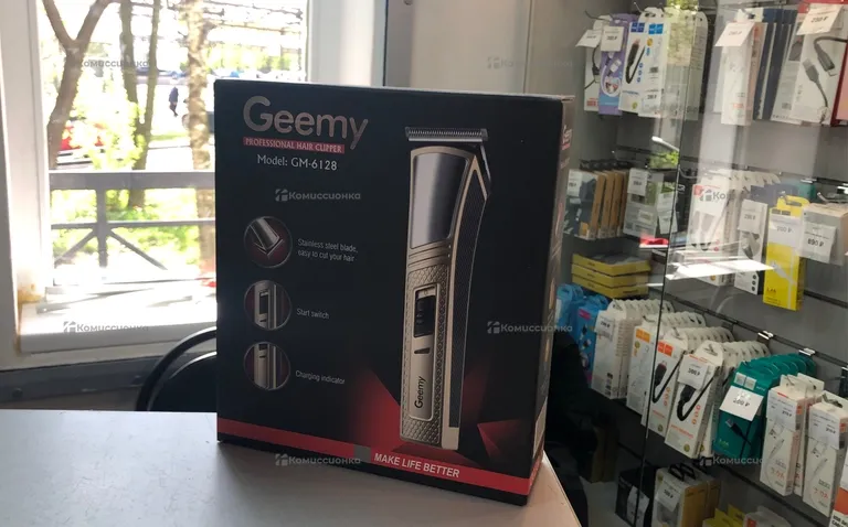 Машинка для стрижки Geemy GM-6128