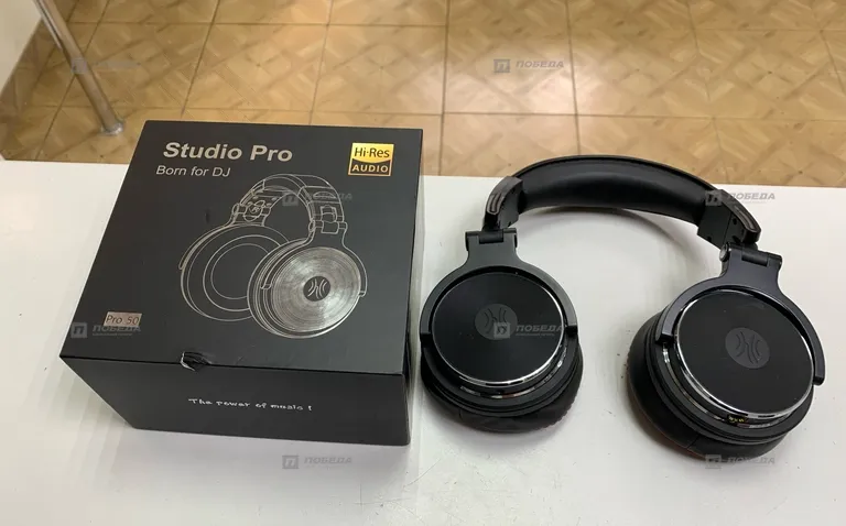 Наушники Studio Pro