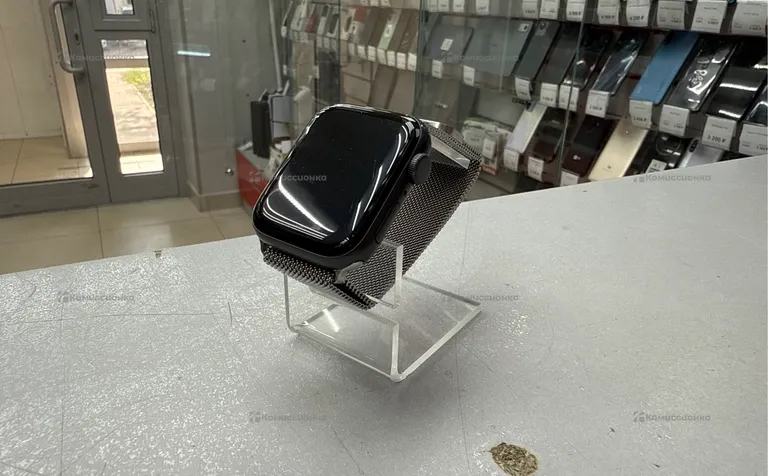 Часы  Apple Watch SE 44mm