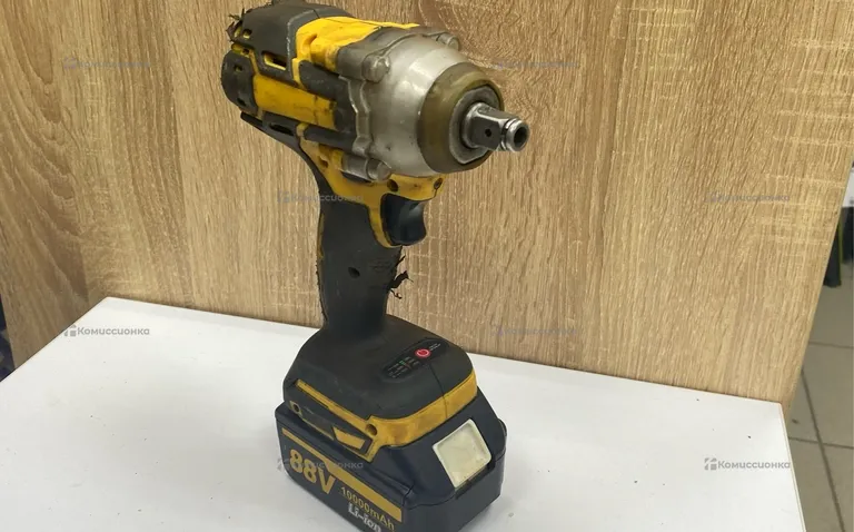 Гайковерт (реп) MAKITA