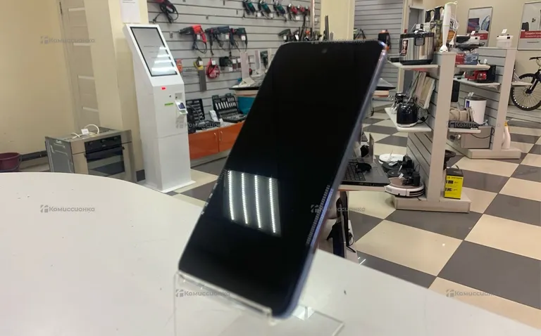 Infinix hot 40i 8/256gb