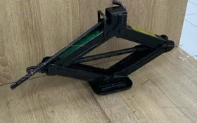 Купить Домкрат 700кг б/у , в Кинель Цена:500рублей