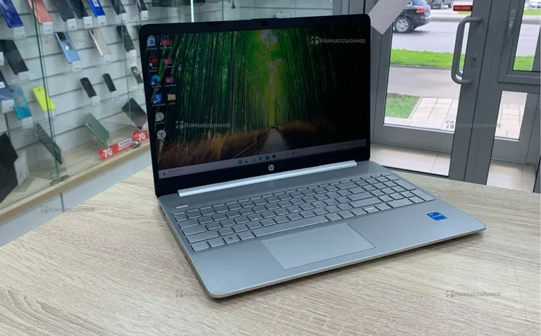 Ноутбук HP Laptop 15s-fq5041nx