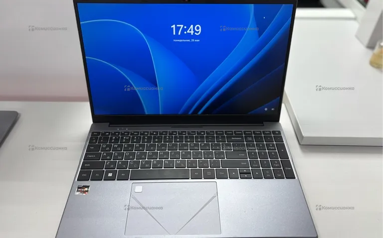 Ноутбук Ryzen 5 3500u, 16GB RAM, 500 SSD