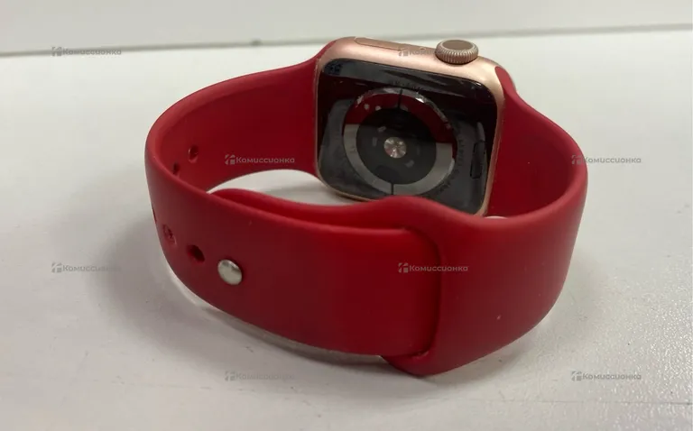 Часы  APPLE WATCH 5