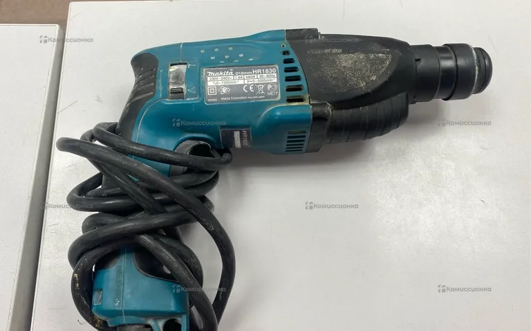 Перфоратор Makita HR1830