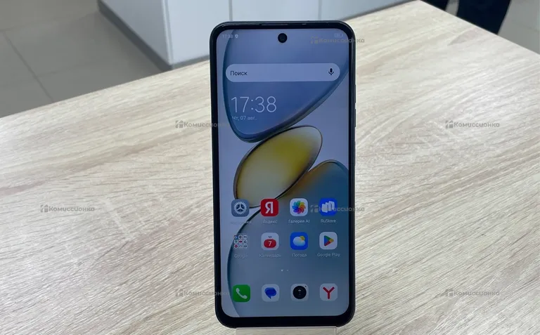 Tecno SPARK Go 1 3/64
