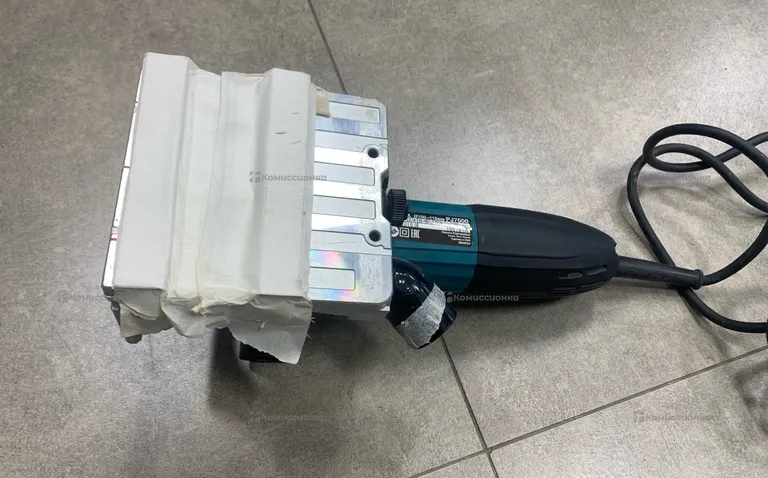 Фрезер makita PJ7000