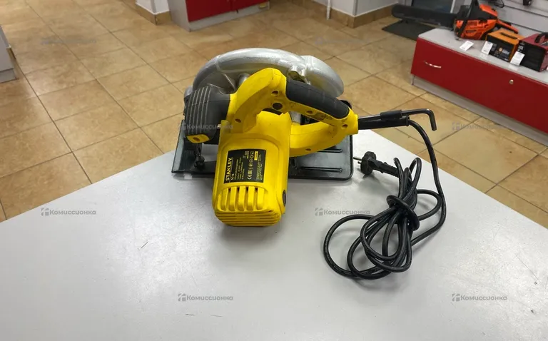 Дисковая пила STANLEY SC16