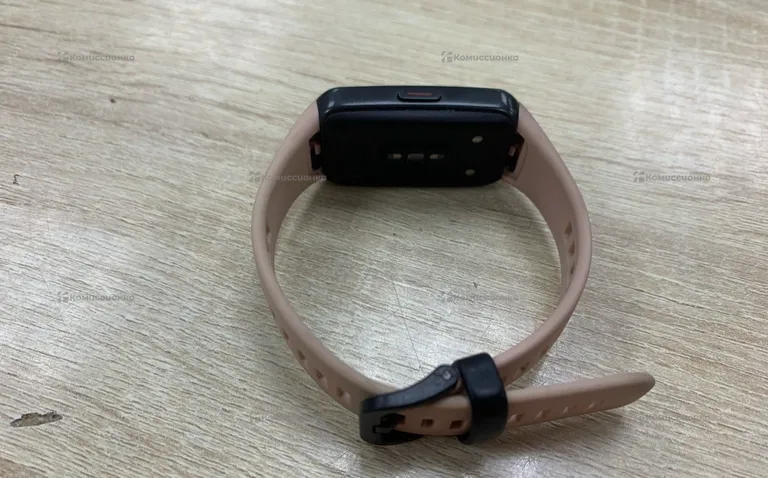 Часы Honor Band 6