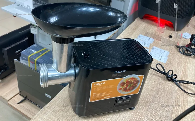 Мясорубка DEXP MM-1800