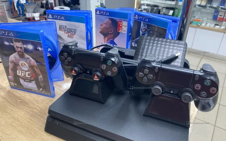 Приставка PS4 slim 1tb