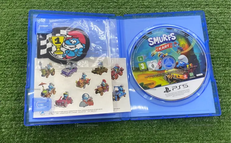 PS5 smurfs kart