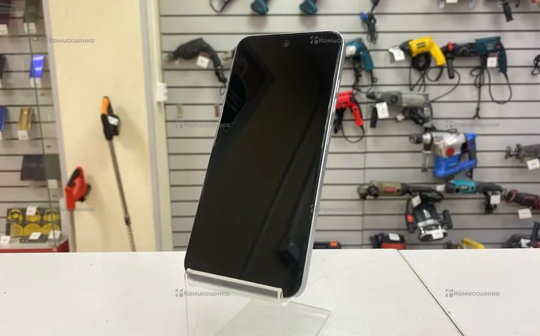 Tecno SPARK Go 1 3/64