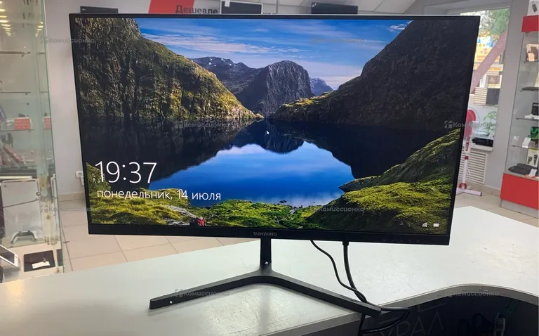 Sunwind монитор Sunwind sm-24fi221