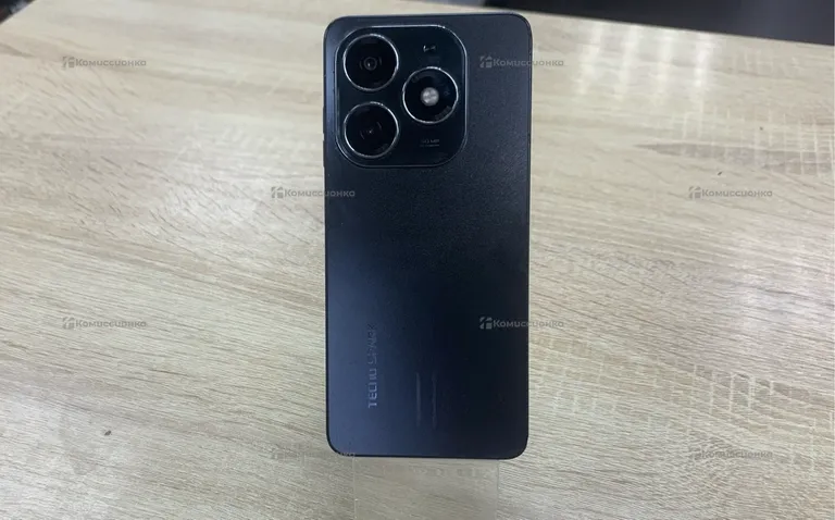 Tecno Spark 20 8/128 гб