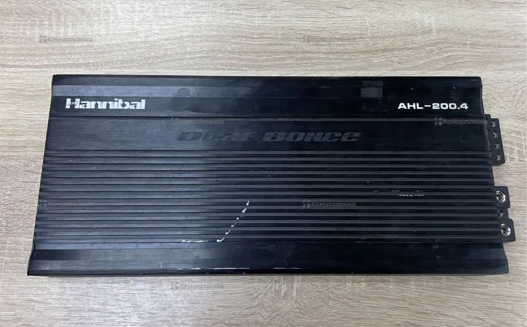 Усилитель  Hannibal Deaf Bonce AHL-200.4