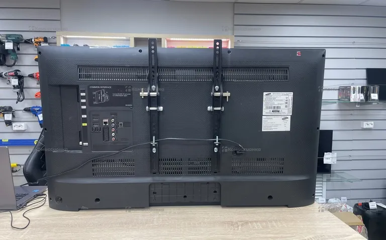 Телевизор Samsung UE40H6240AK