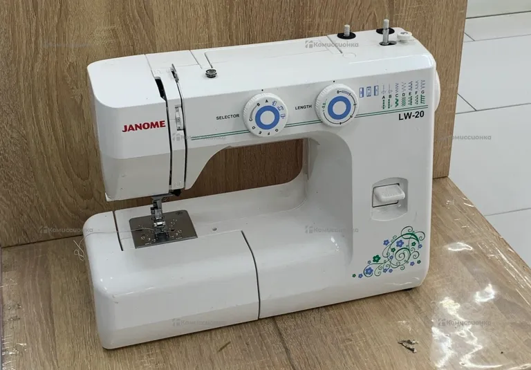 Швейная машина  Janome LW-20