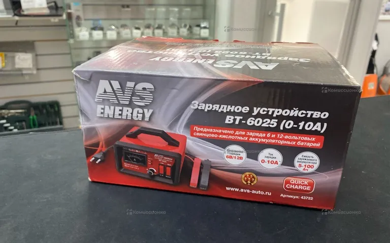 Авмотомобильное зарядное устройство Avs