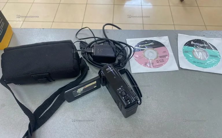 Видеокамера  Panasonic HC-V250