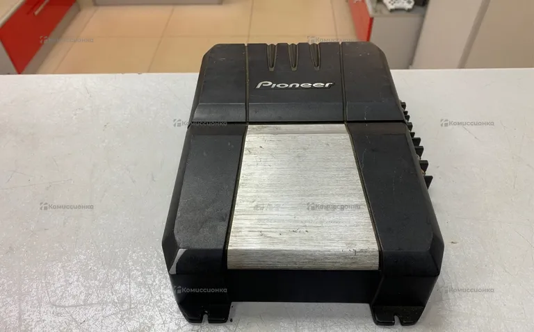 Усилитель  pioneer gm-3300t
