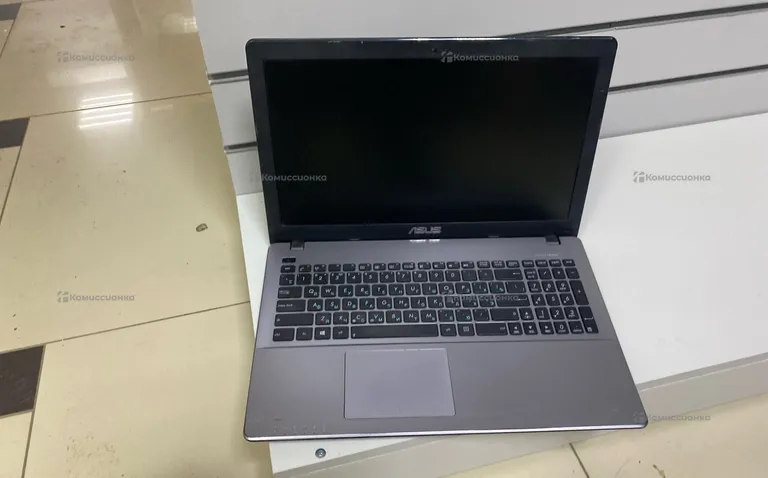 Ноутбук ASUS X550C