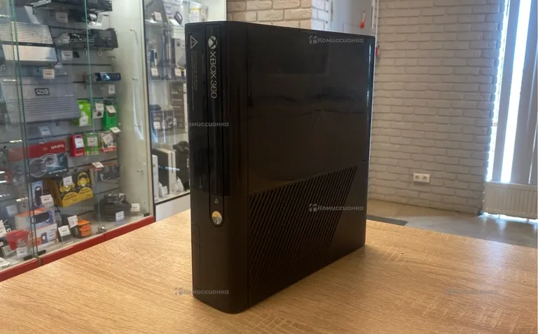Приставка Xbox Xbox 360
