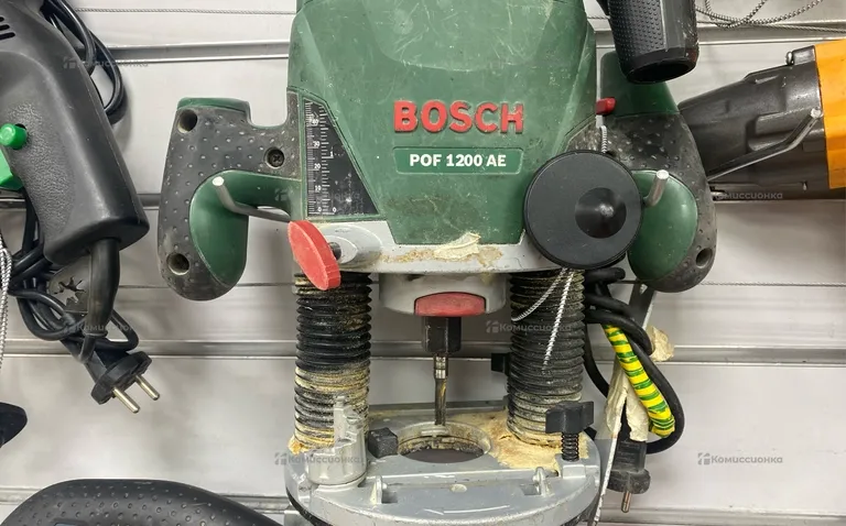 Фрезер Bosch POF 1200 AE