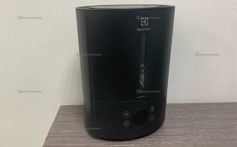 Увлажнитель воздуха Electrolux 6015D.