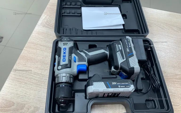 Дрель-шуруповерт DEKO ZKCD20V PRO