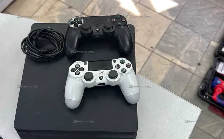 Приставка Sony PlayStation 4 Slim 500Gb