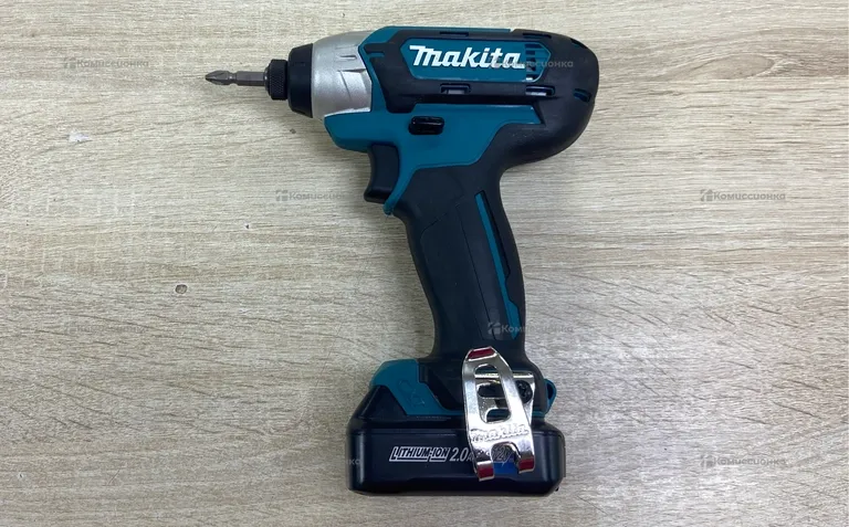 шуруповерт Makita TD110D