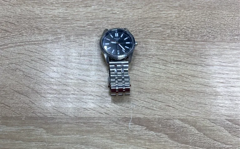 Часы  Casio MTP V002