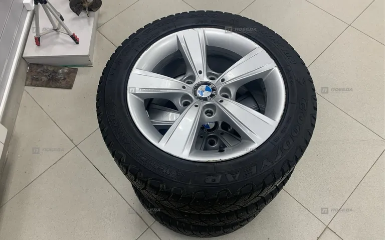 Диски BMW 376 стиль с резиной GoodyYear 205/55R16