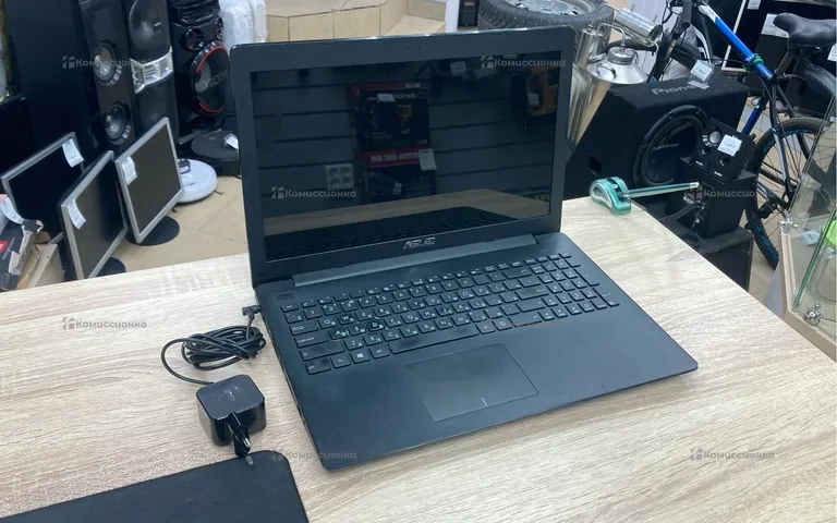 Ноутбук Asus f553m