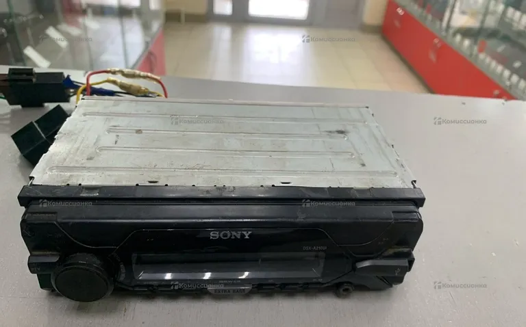 Автомагнитола  Sony DSX-A210Ul